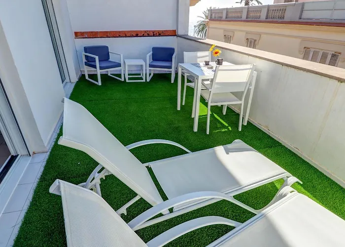 White Penthouse By Hello Homes * Sitges
